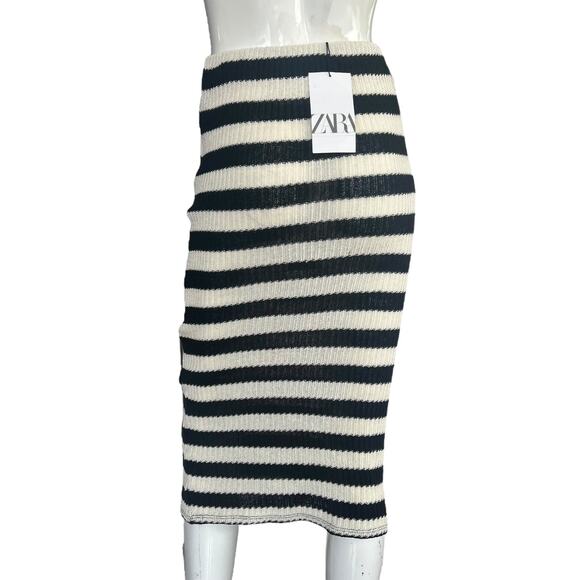 NWT Zara Black and White Striped Knit Midi Skirt Size Small - Picture 2 of 5